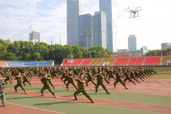 智璟科技安保無人機助力深大-冬季軍訓總結表彰大會完美收官