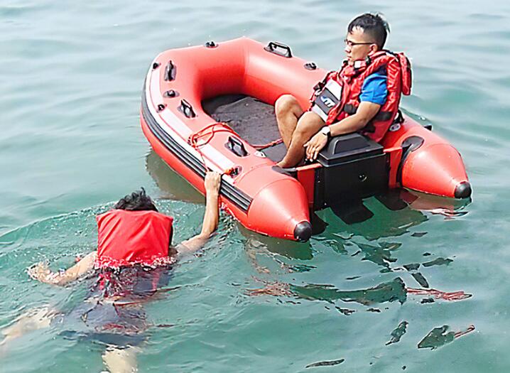 水上救援艇的作用 水上救援艇抗洪救災中的堅強戰友!